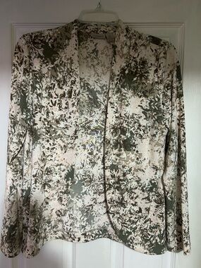 Chico's Green & Cream Open-Front Printed Jacket